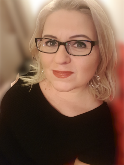Katja Pesonen_kuva_blurri