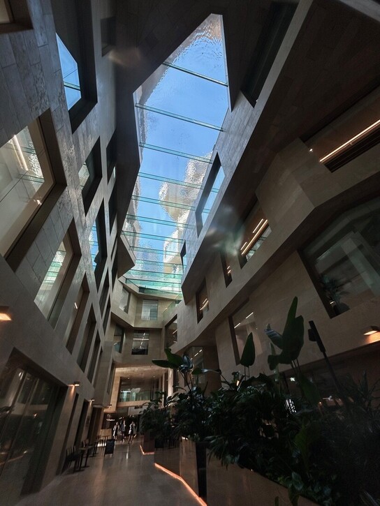 TheValleyBuilding 4